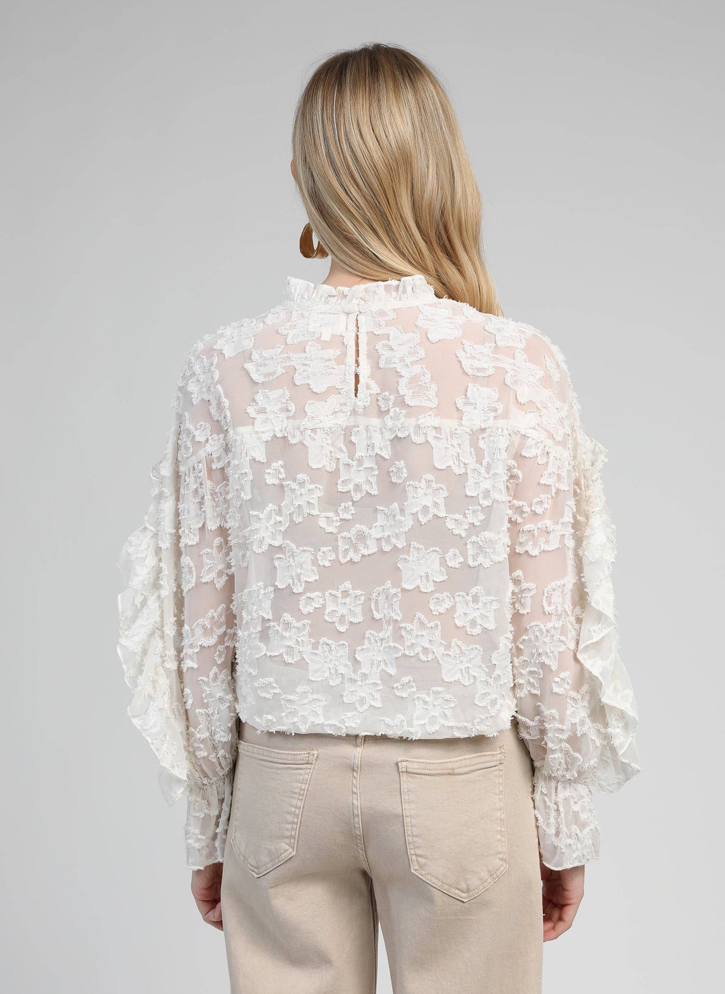 Camicia Soely écru in jacquard trasparente con volant