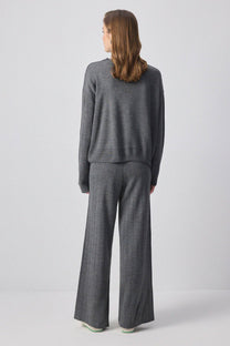 Set maglia e pantaloni in maglia grigio