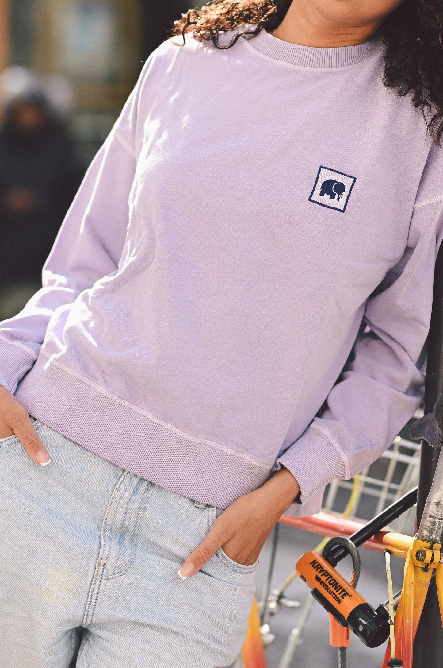 Felpa oversize donna lavanda tinto a pigmenti