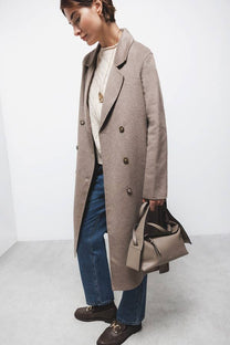 Cappotto doppiopetto con cintura