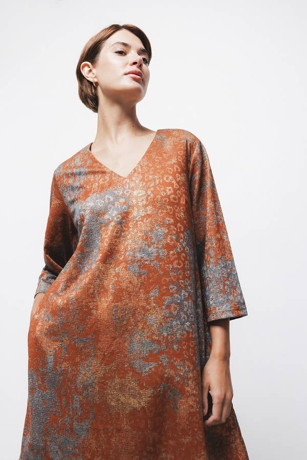 Abito midi in tessuto strutturato con scollo a V