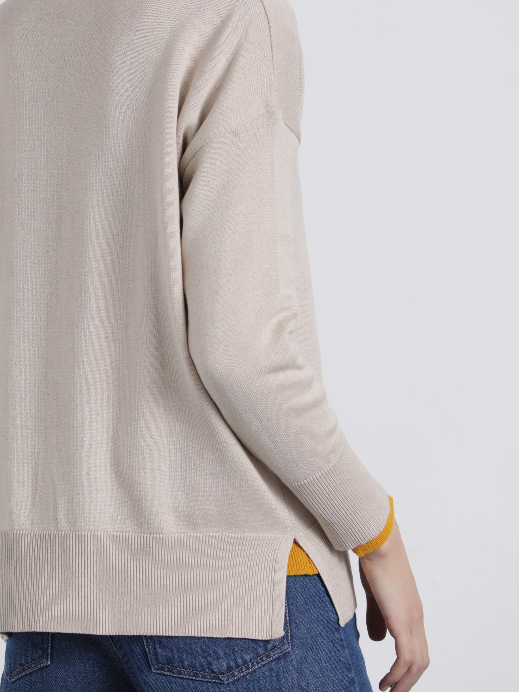 Maglione in maglia con scollo a V relaxed fit