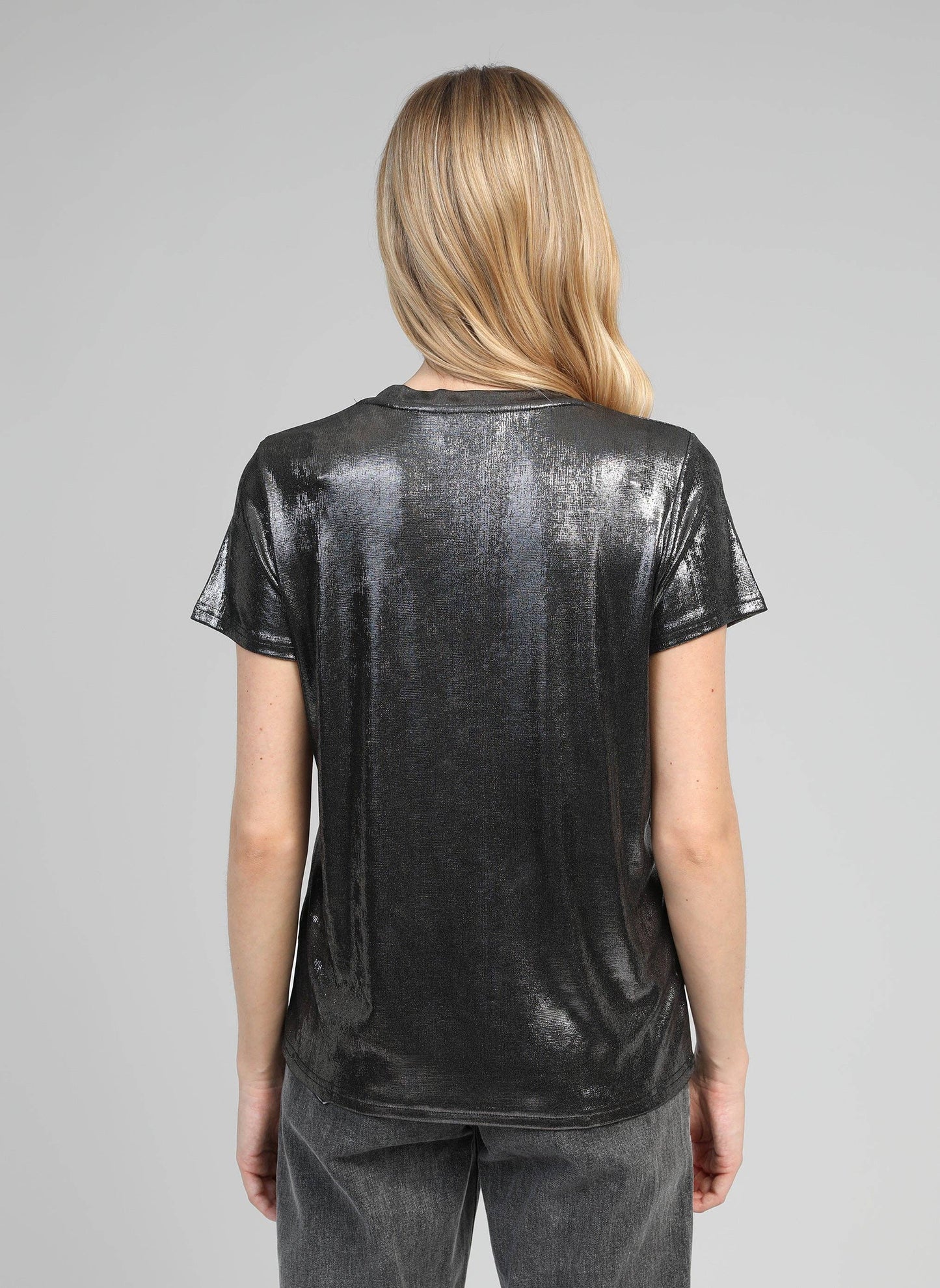 T-shirt metallizzata antracite con scollo a V