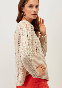 Maglione traforato a trecce con vestibilità comoda