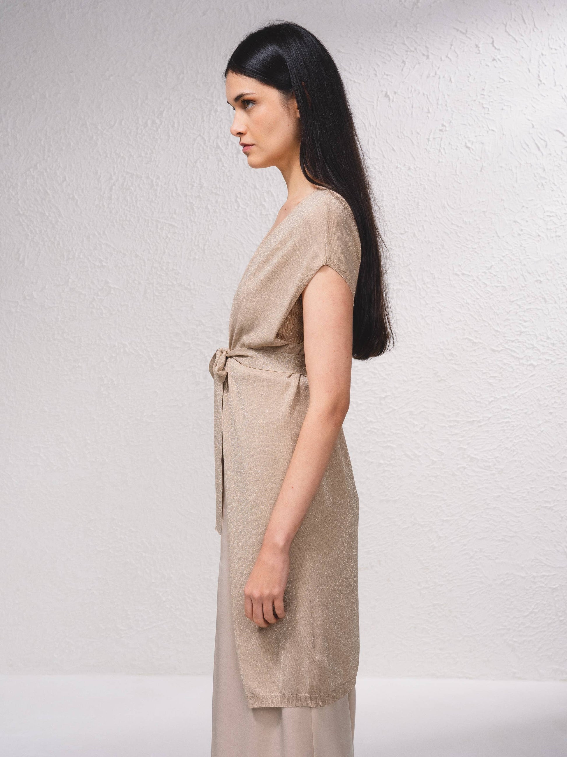Gilet lungo in rete metallica con cintura