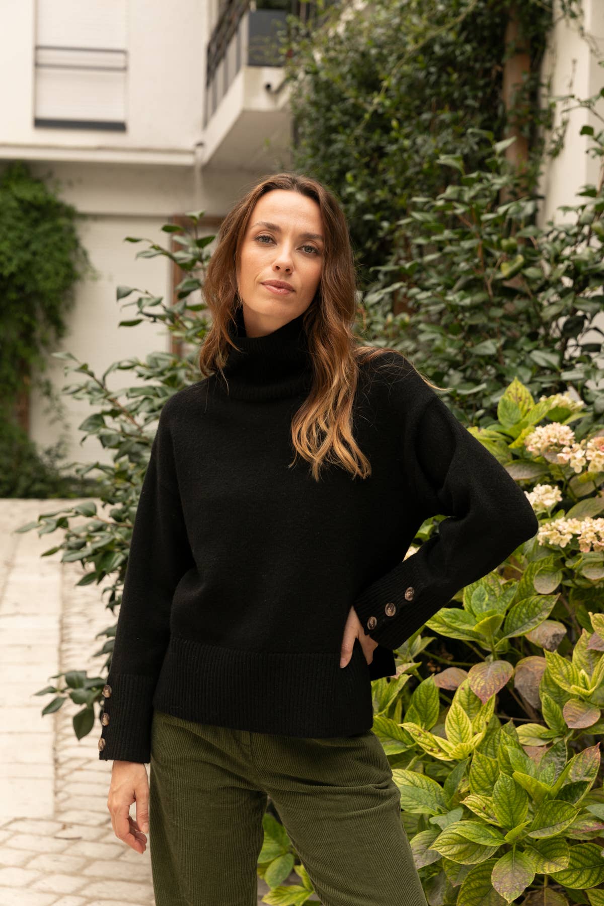 Maglione dolcevita in maglia Matis con polsini a bottoni
