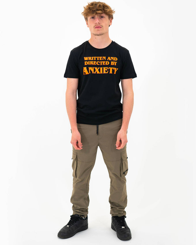 T-shirt nera con stampa tipografica “Anxiety”
