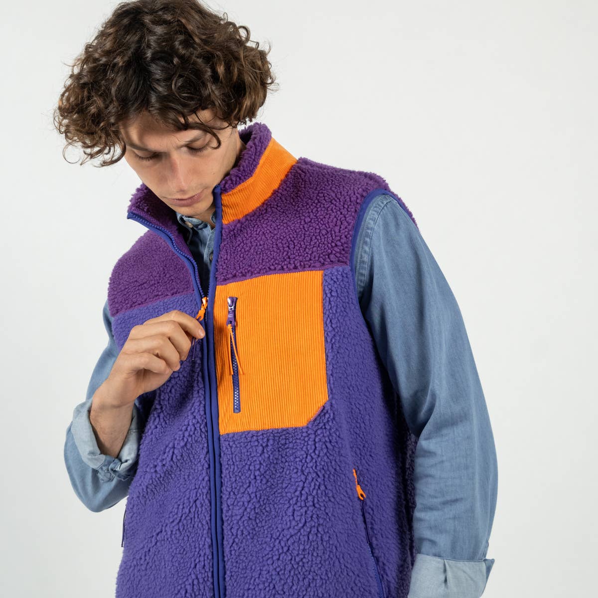 Gilet Sherpa Unisex Senza Maniche con Zip in Poliestere Riciclato