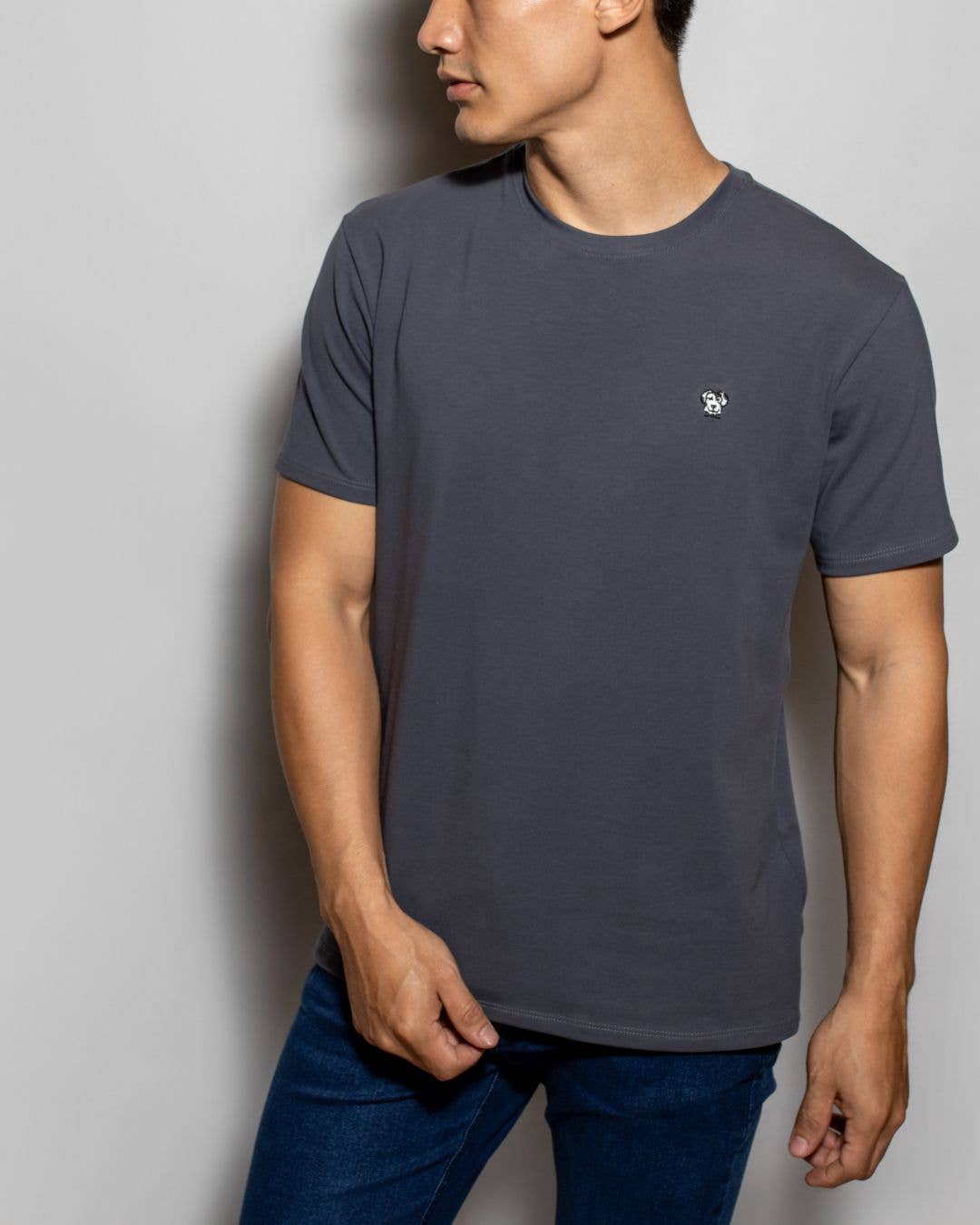 T-shirt antimacchia grigio scuro da uomo