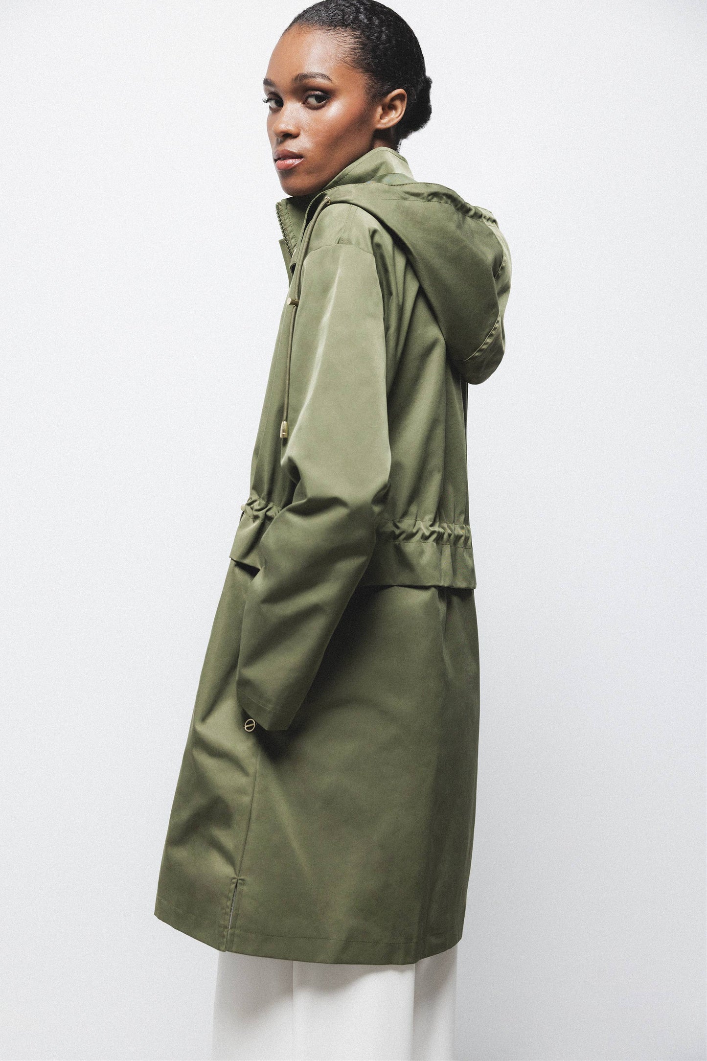 Parka semplice con cappuccio