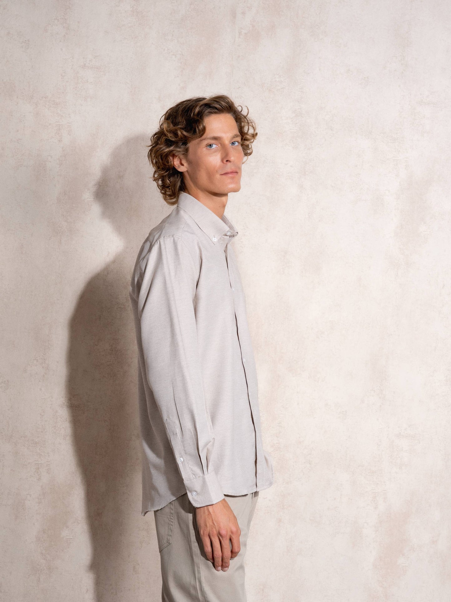 Camicia uomo in cotone misto con colletto button-down