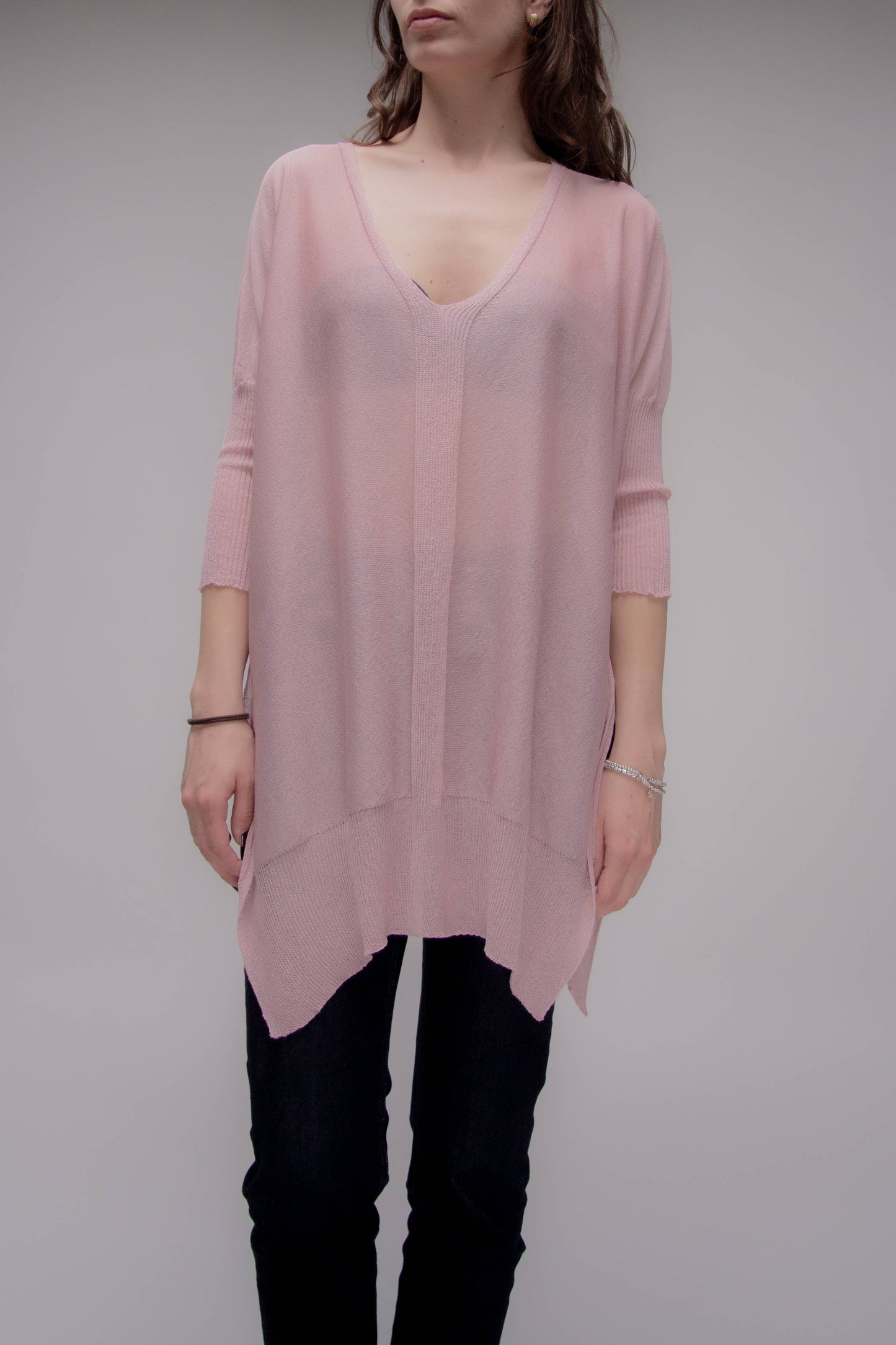 Pullover oversize con scollo a V in maglia 3D
