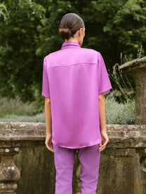 Blusa in raso con maniche corte e colletto