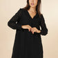 Abito corto in pizzo nero con scollo a V e volant