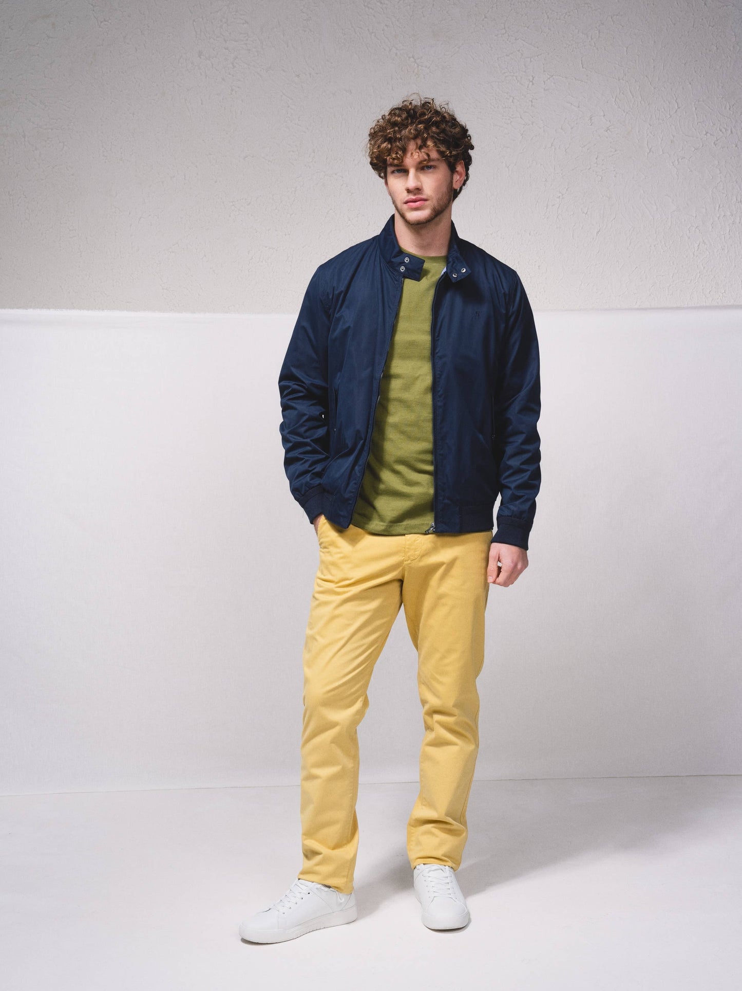 Giacca bomber leggera con zip
