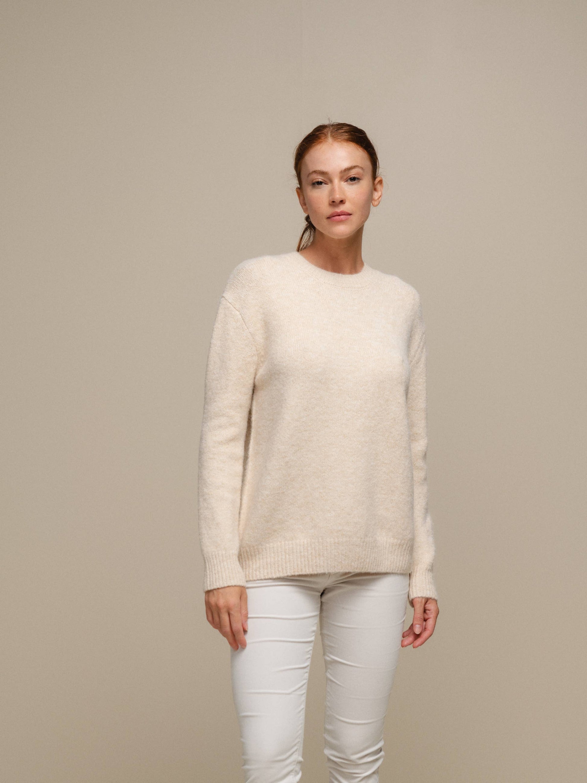 Maglione girocollo in maglia morbida da donna