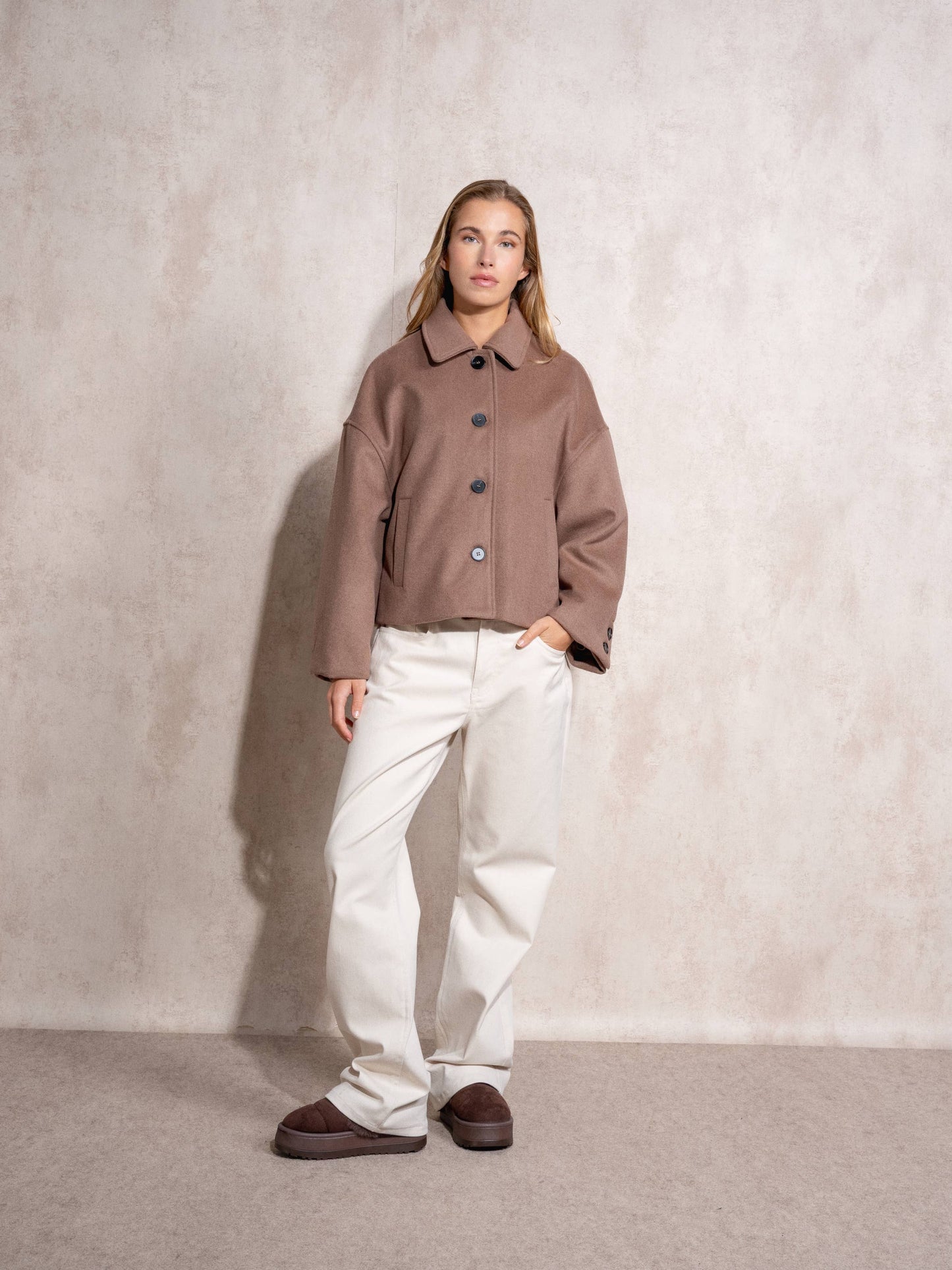 Cappotto corto oversize in misto lana