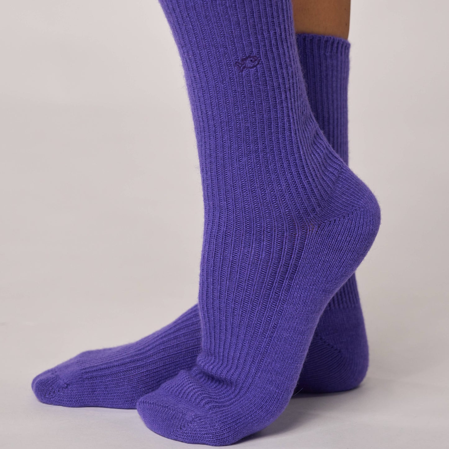 Calzini viola in lana d’angora