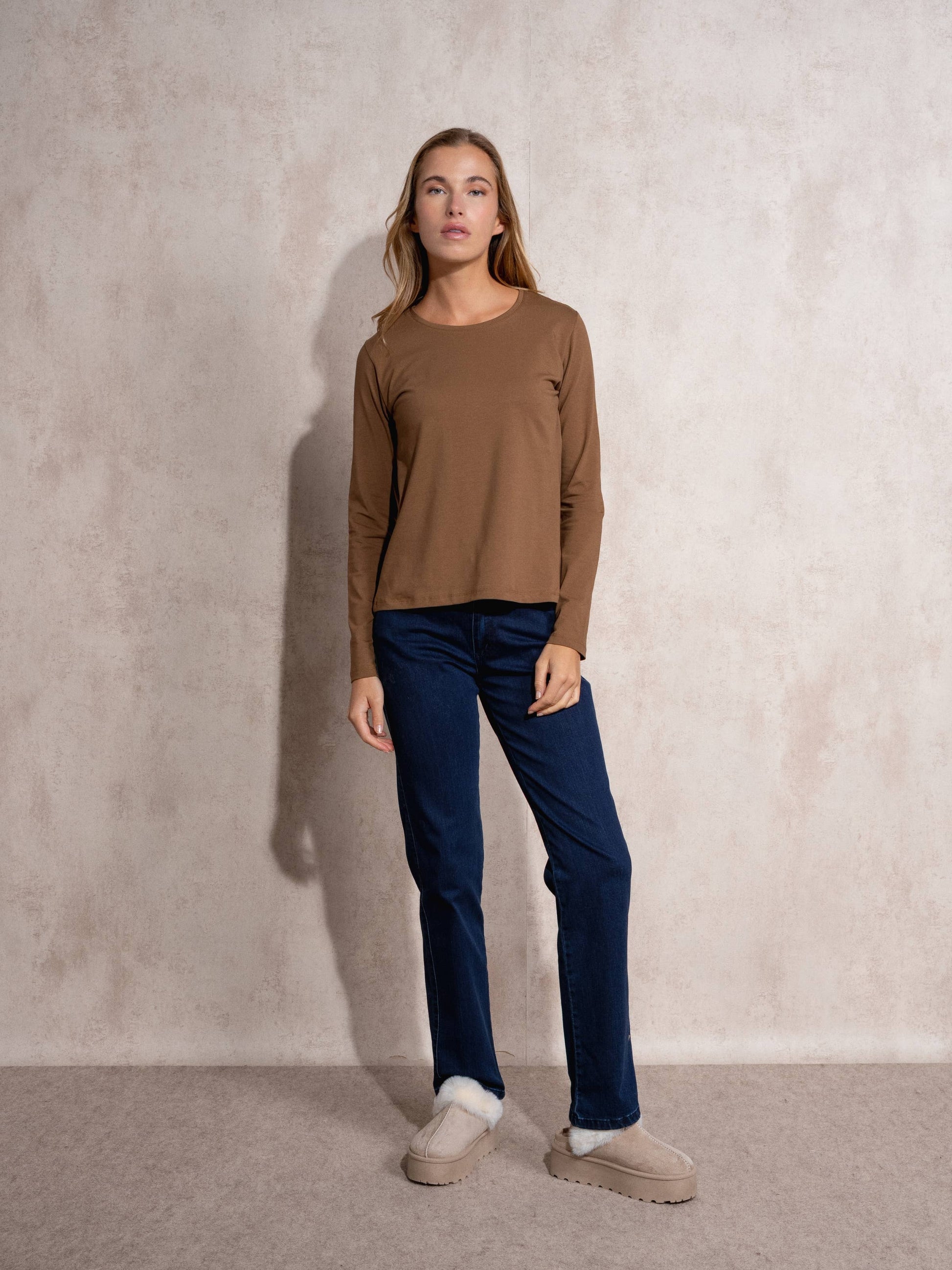 Maglia donna basic in cotone elasticizzato
