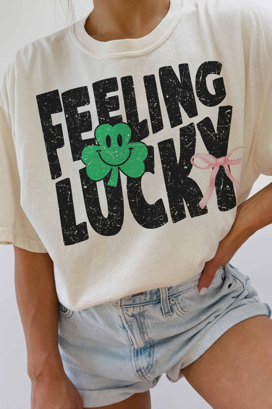 T-shirt oversize grafica "Feeling Lucky"