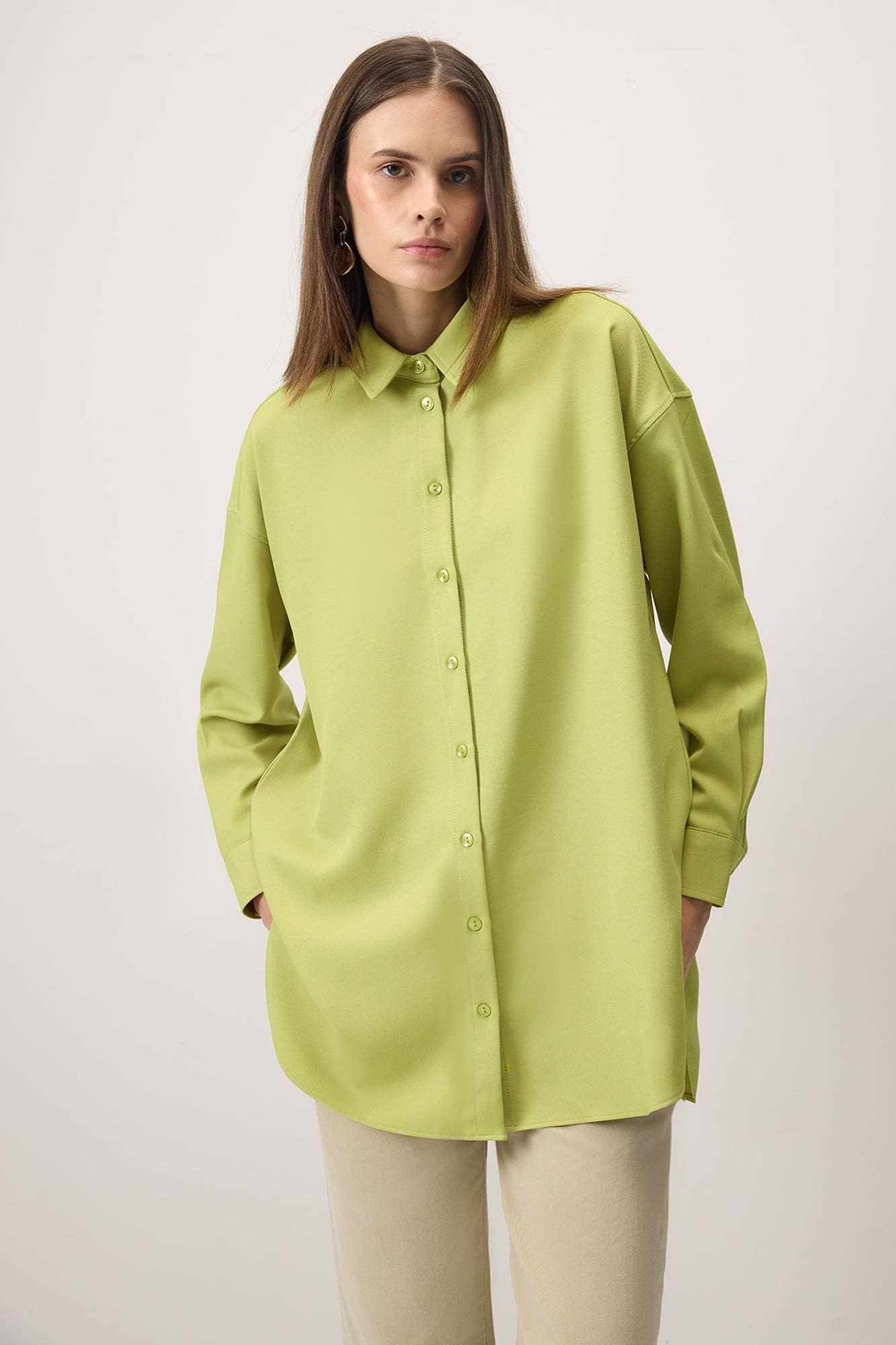 Camicia in crepe oversize verde