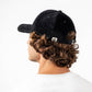 Cappellino in velluto nero con logo ricamato