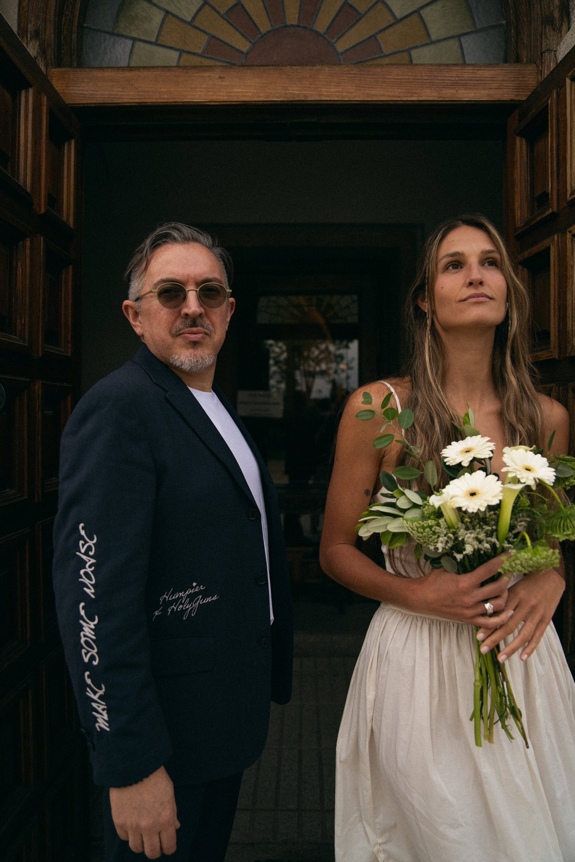 Completo sartoriale ricamato con giacca e pantaloni