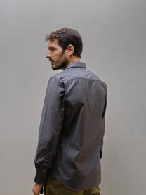 Camicia elegante grigia slim fit in cotone biologico
