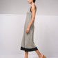 Abito midi in maglia a righe con spacco laterale