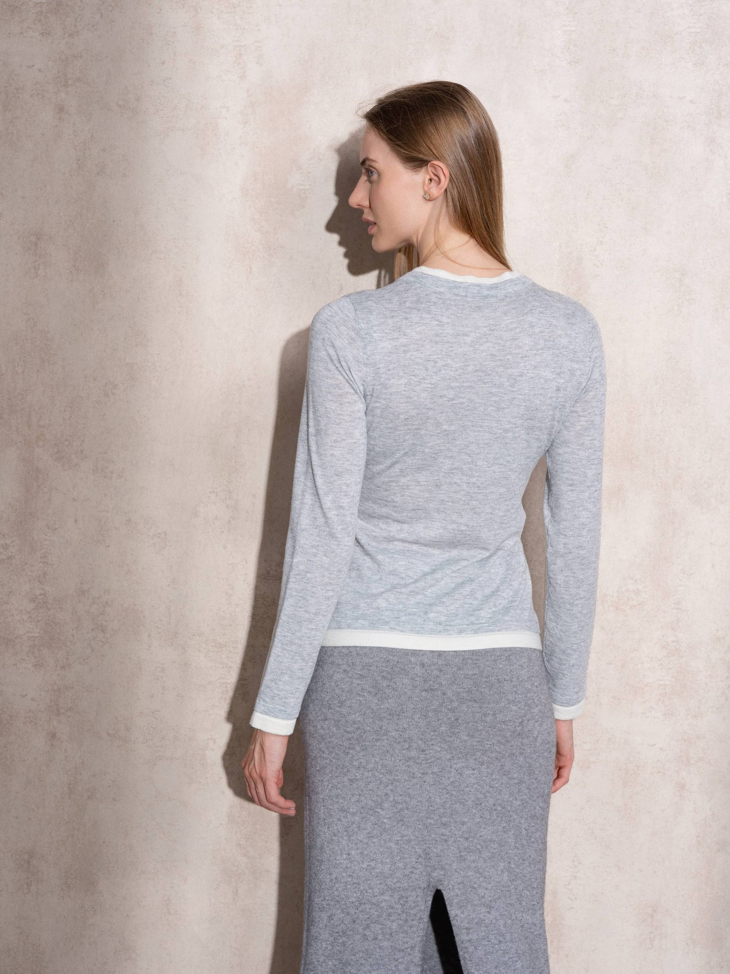 Maglione a maglia girocollo bicolore