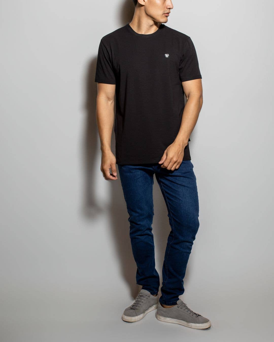 T-shirt nera premium antimacchia