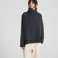 Maglione dolcevita oversize in lana d’agnello grigio scuro mélange