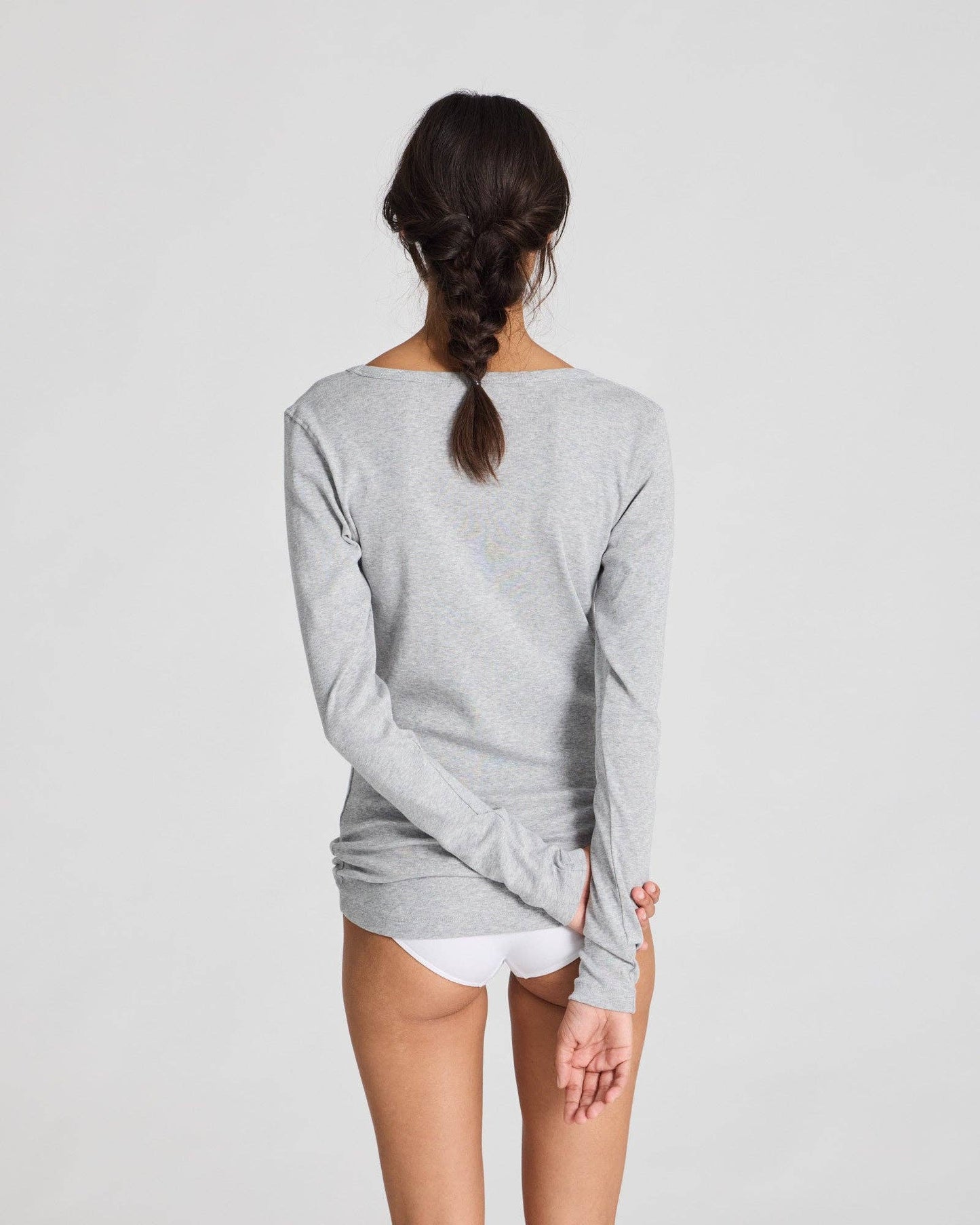 Maglia a maniche lunghe Ivy in cotone biologico a costine grigio chiaro mélange