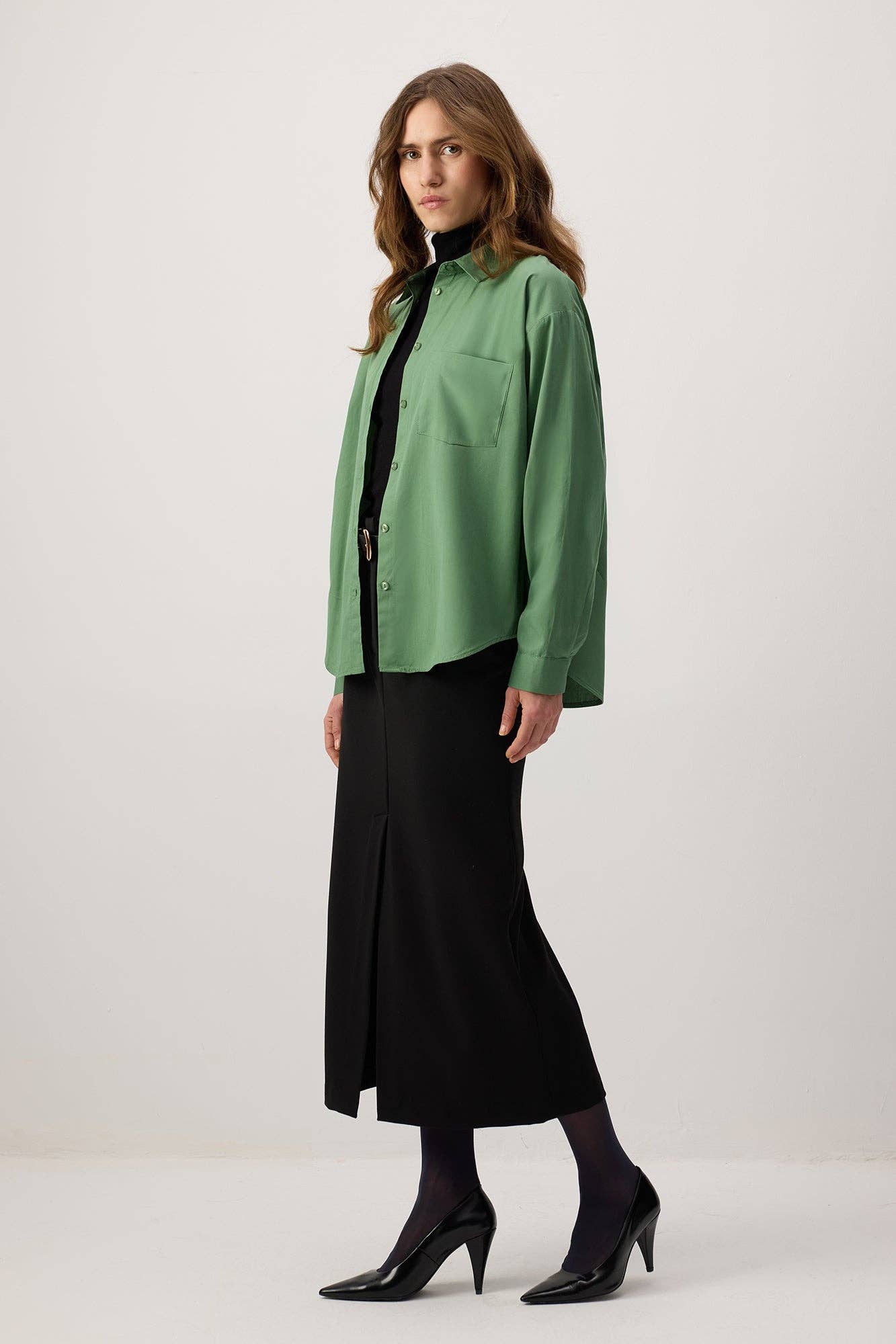 Camicia oversize verde con maxi tasca
