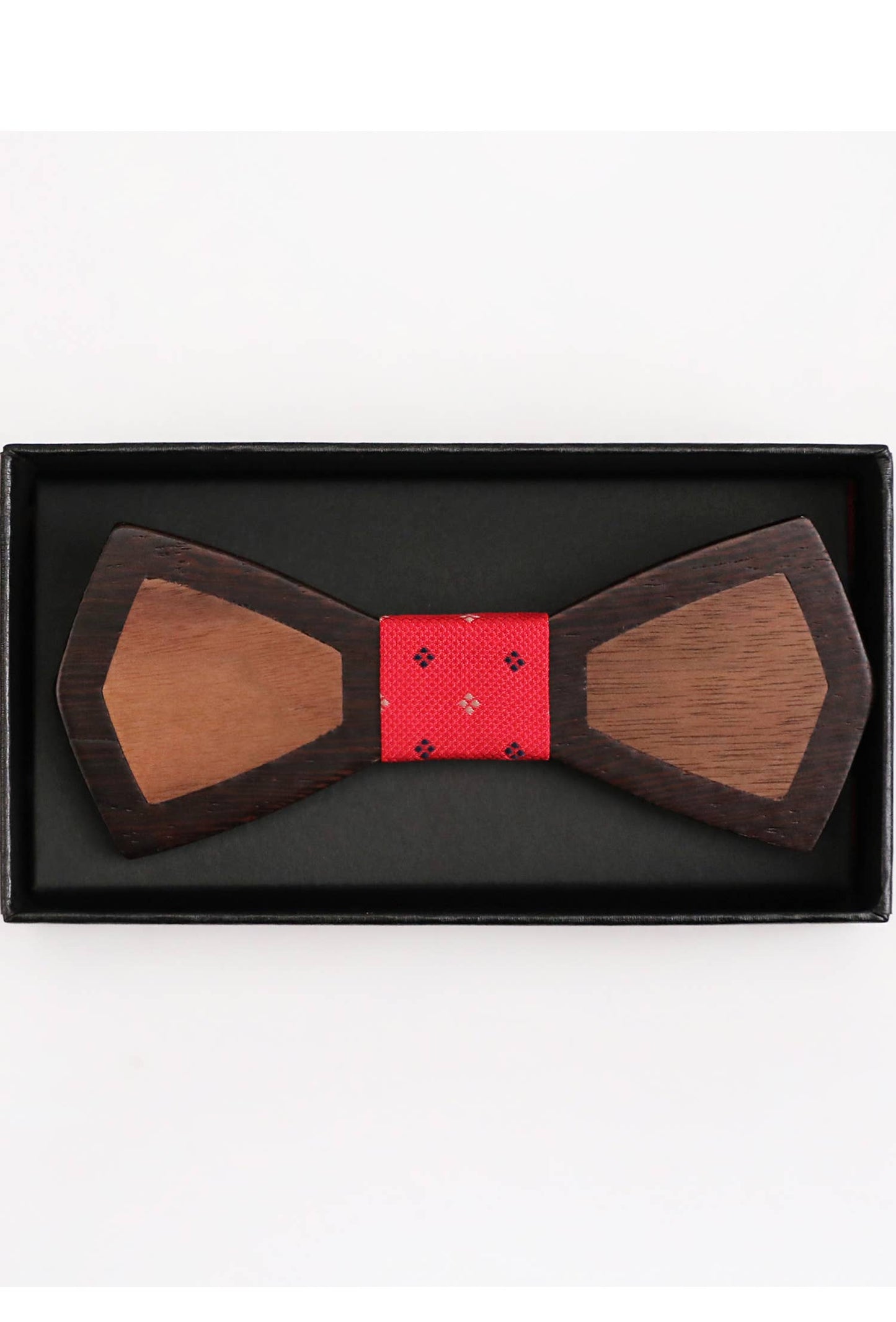 Papillon in legno con fazzoletto da taschino coordinato