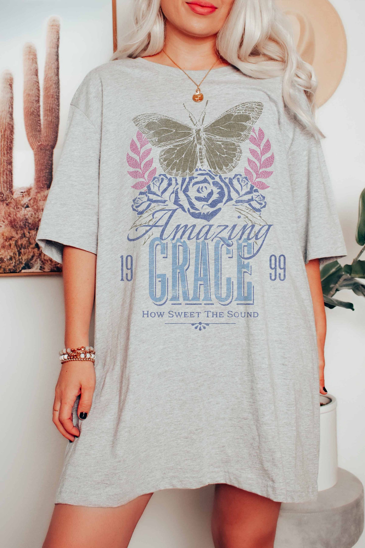 T-shirt con grafica Amazing Grace
