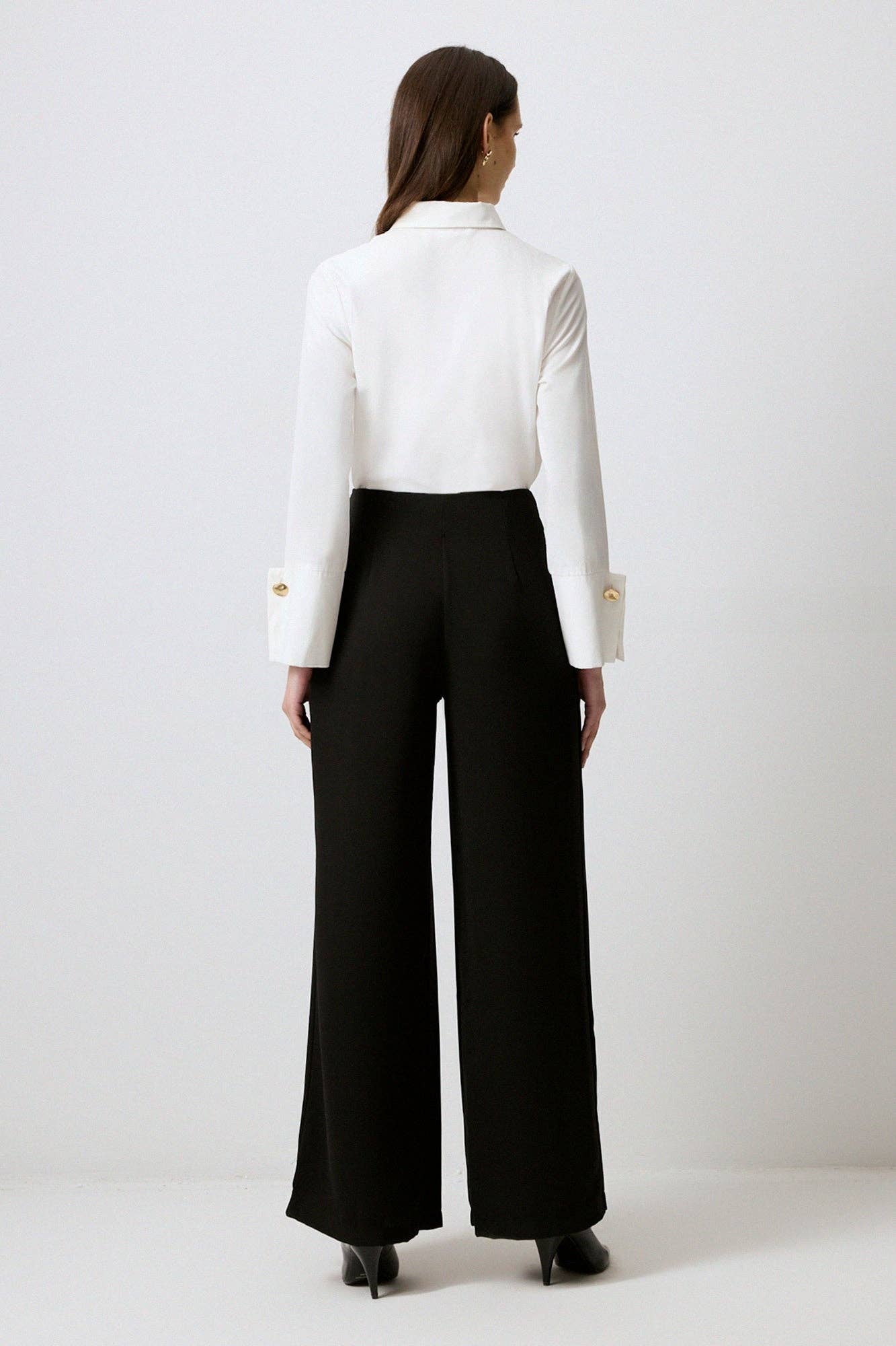 Pantaloni palazzo in crêpe a vita alta con pieghe