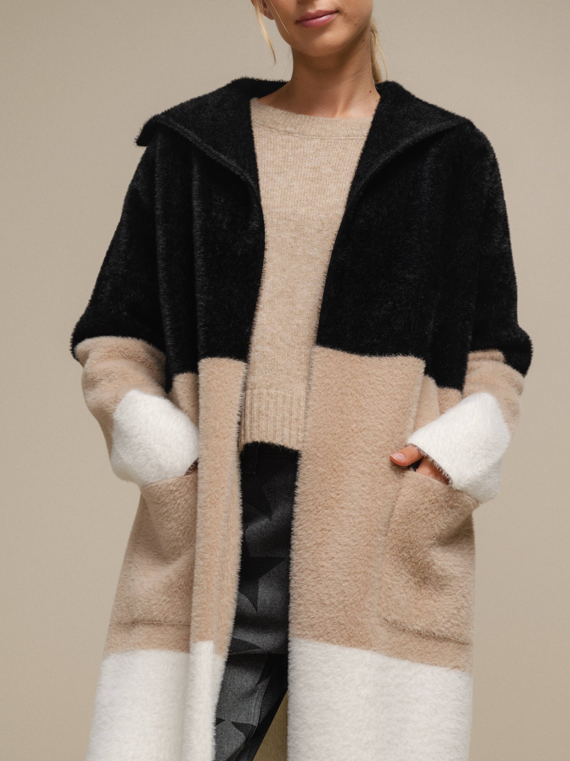 Cappotto cardigan in maglia color block da donna