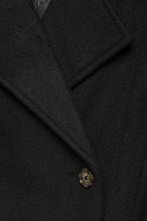 Cappotto doppiopetto con cintura