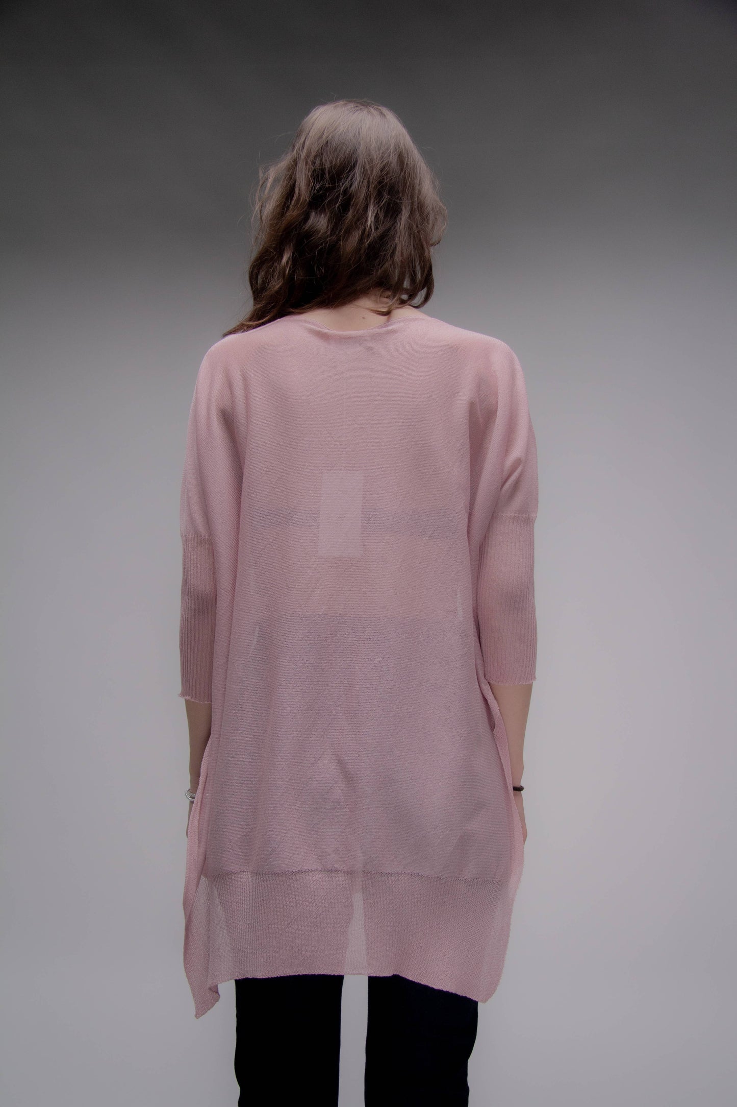 Pullover oversize con scollo a V in maglia 3D