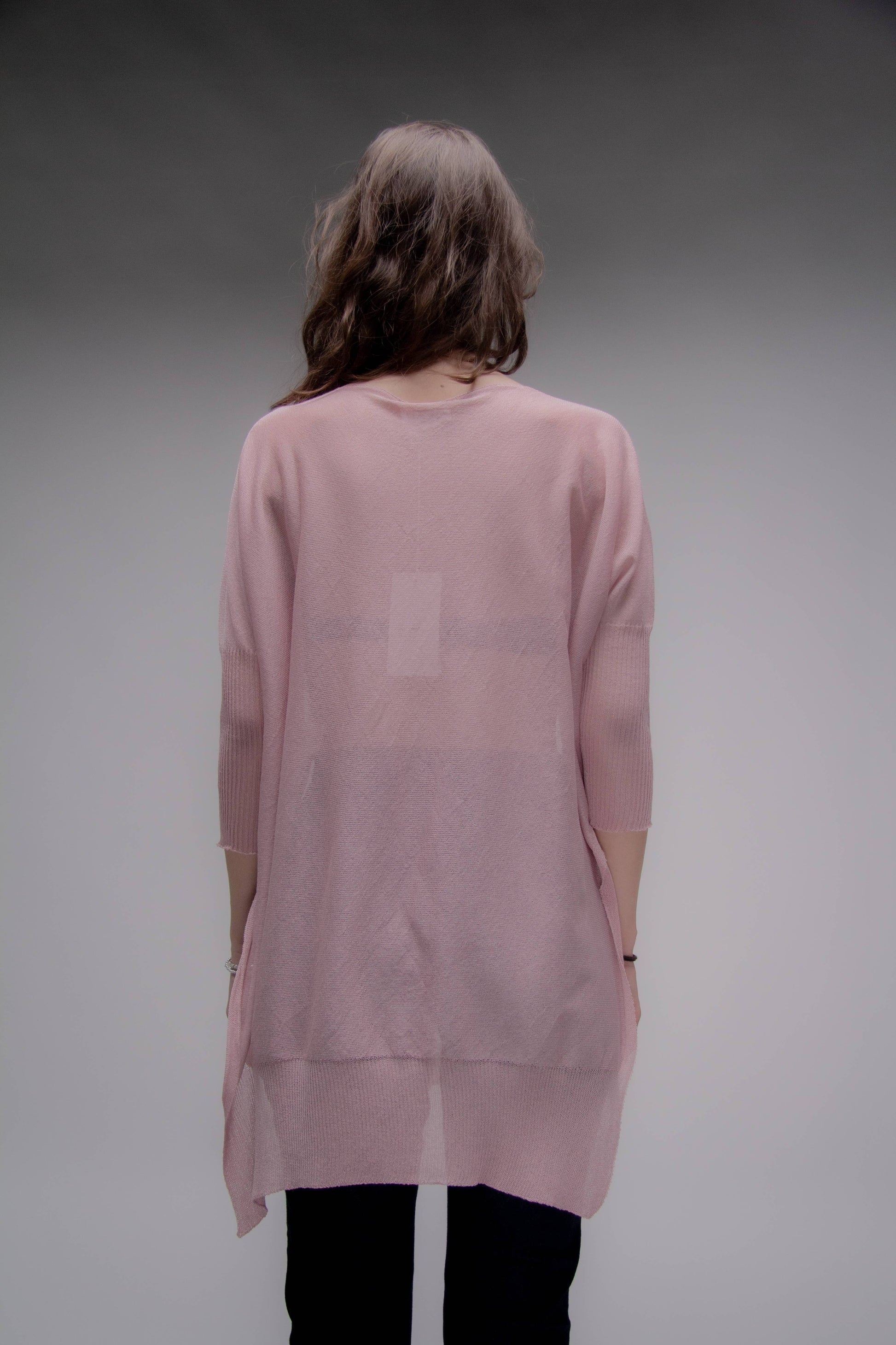 Pullover oversize con scollo a V in maglia 3D