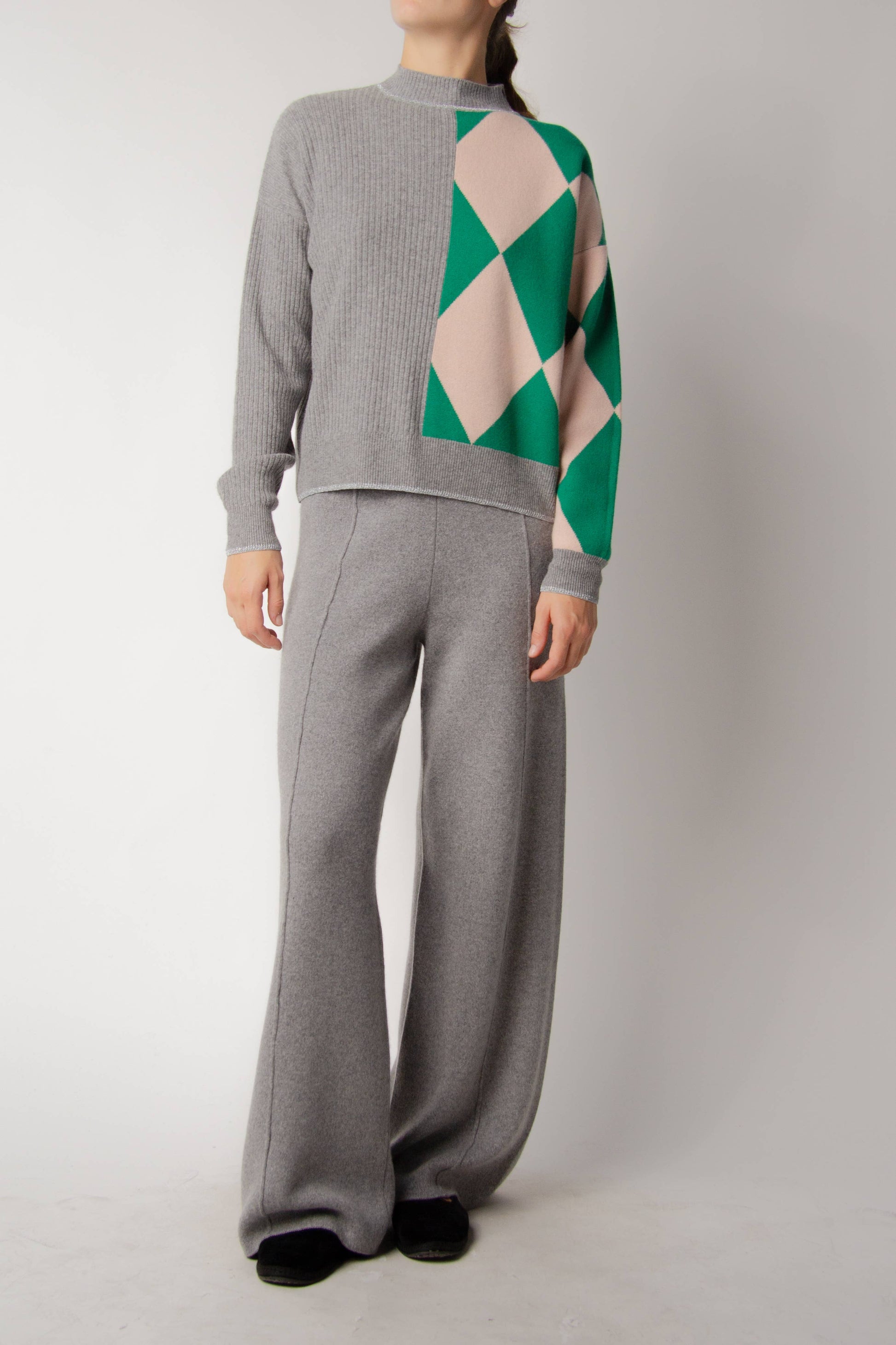 Maglione destrutturato in misto cashmere con intarsio a rombi