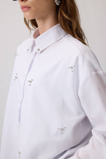 Camicia bianca ricamata con pietre