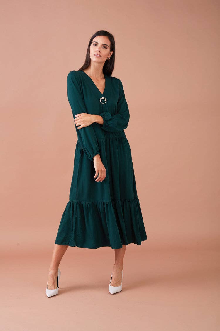 Vestito midi fluido in viscosa con applicazione gioiello