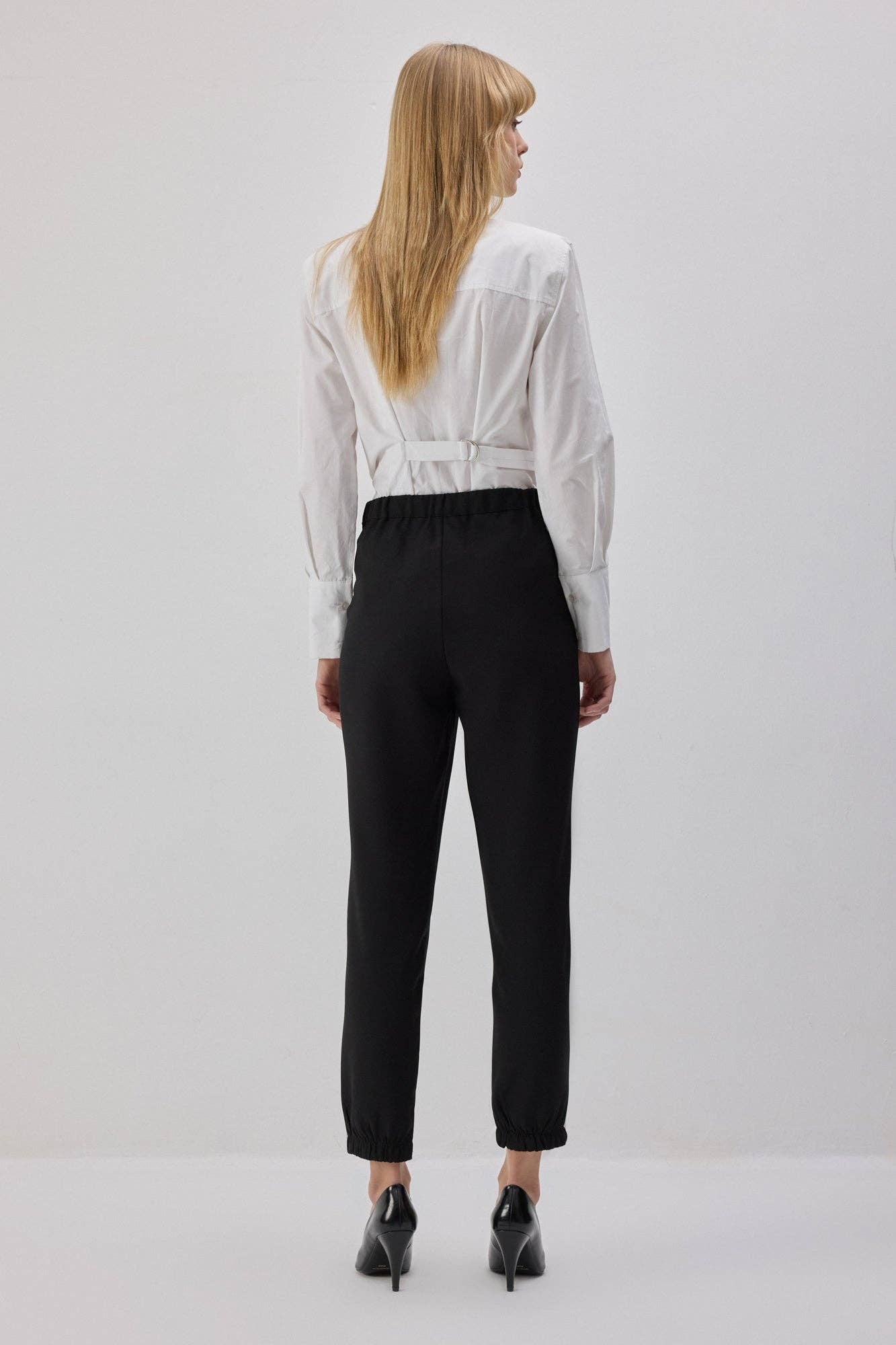 Pantaloni a pieghe neri