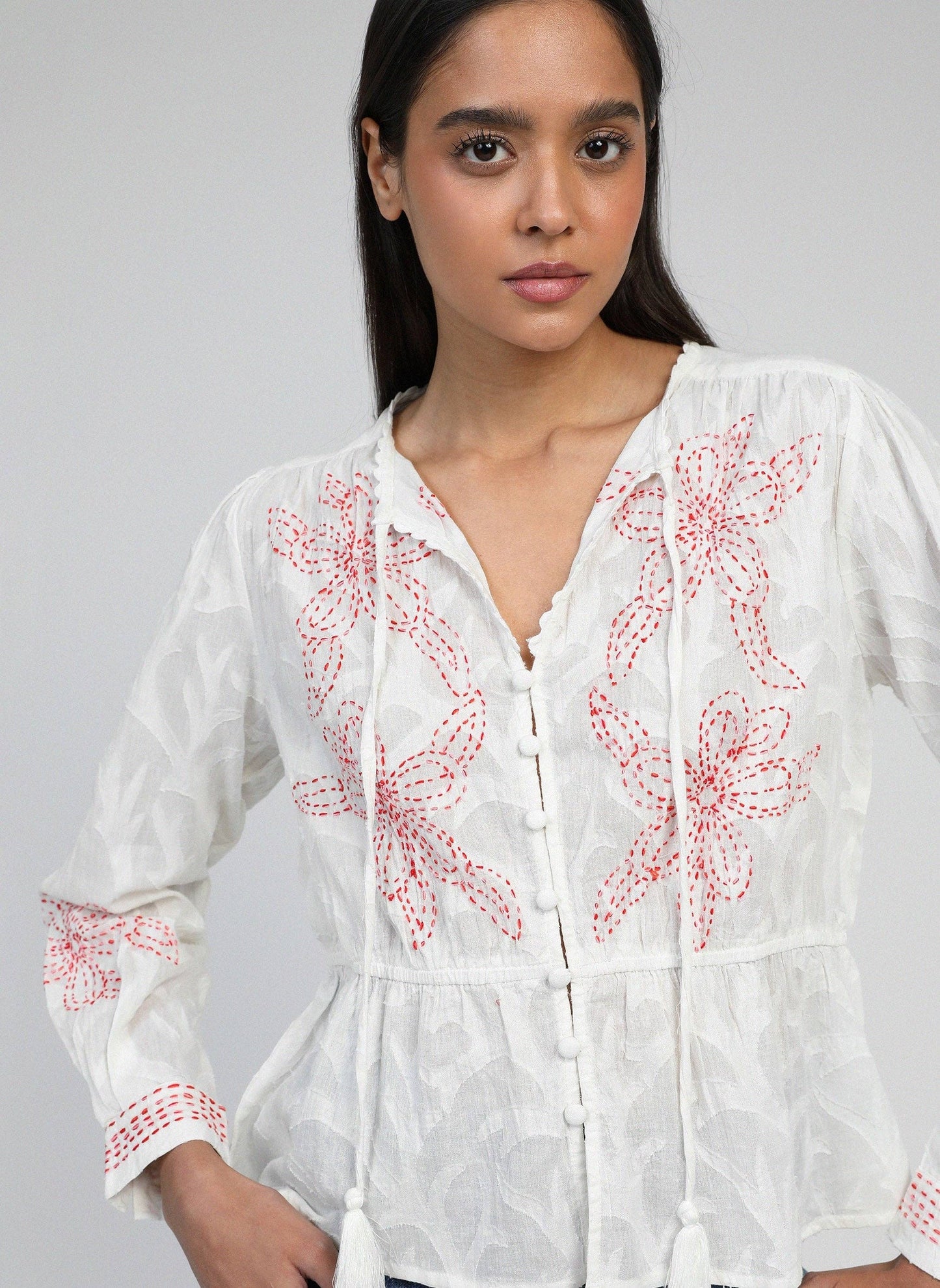 Camicia romantica in voile di cotone ricamato ecrù