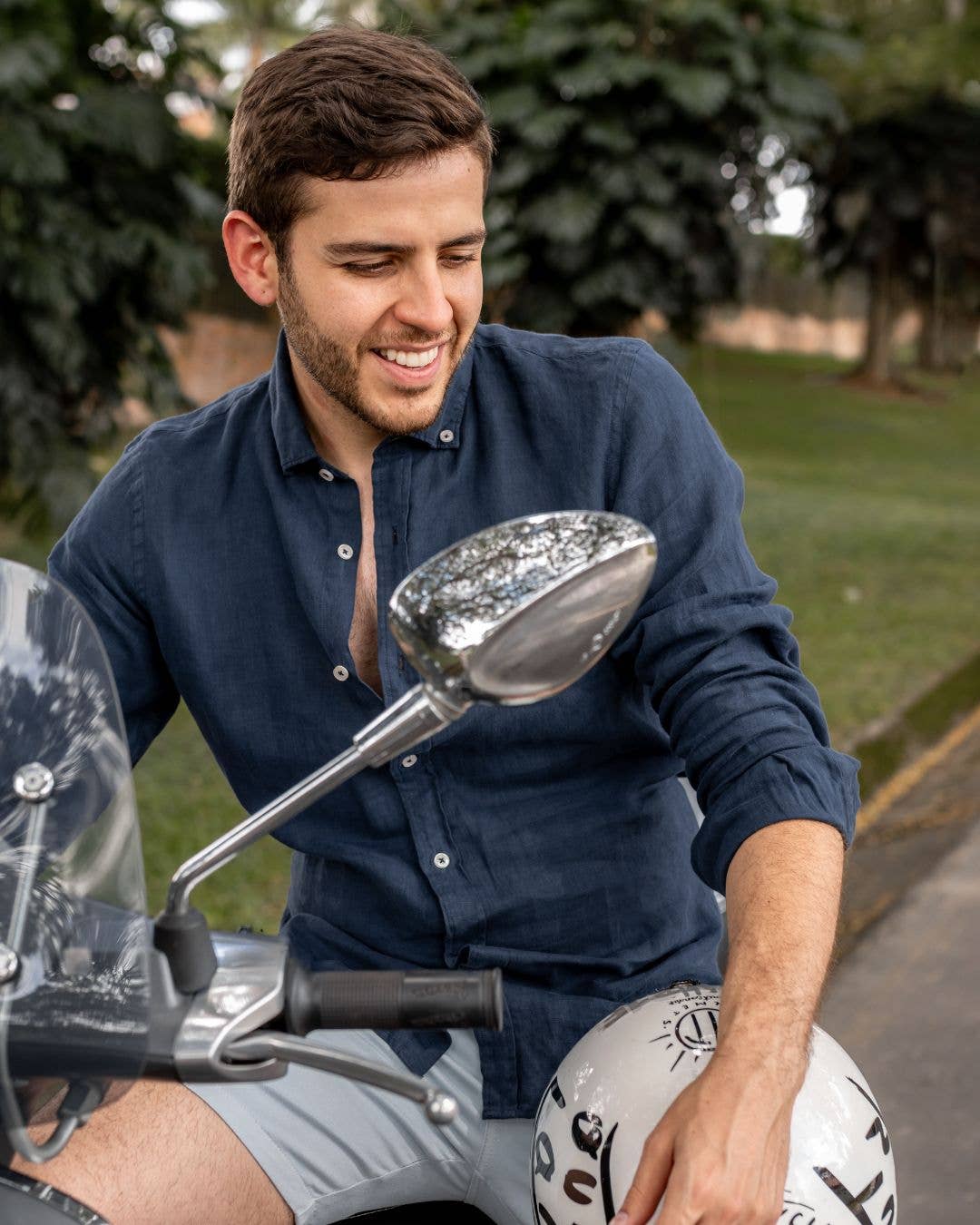 Camicia in lino organico blu navy da uomo
