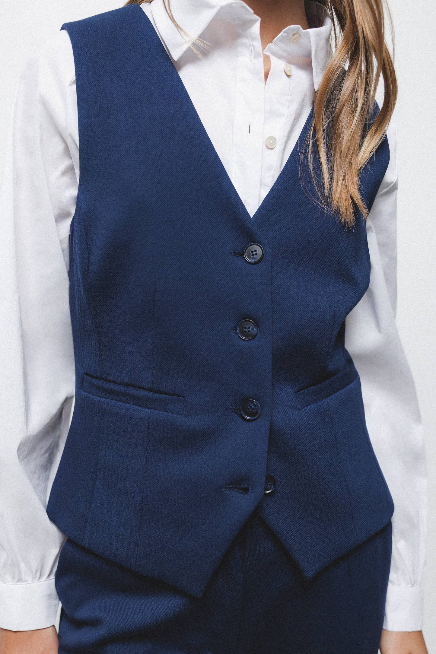 Gilet sartoriale blu navy con scollo a V
