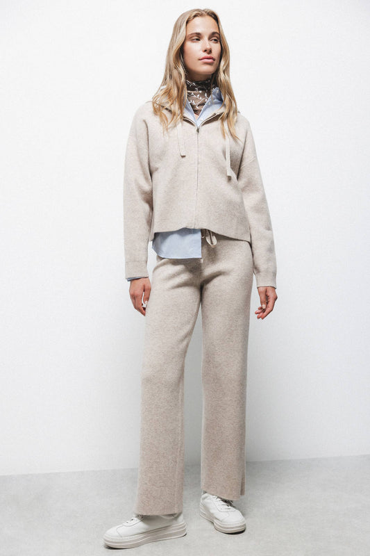 Pantaloni in maglia con coulisse e vita elastica