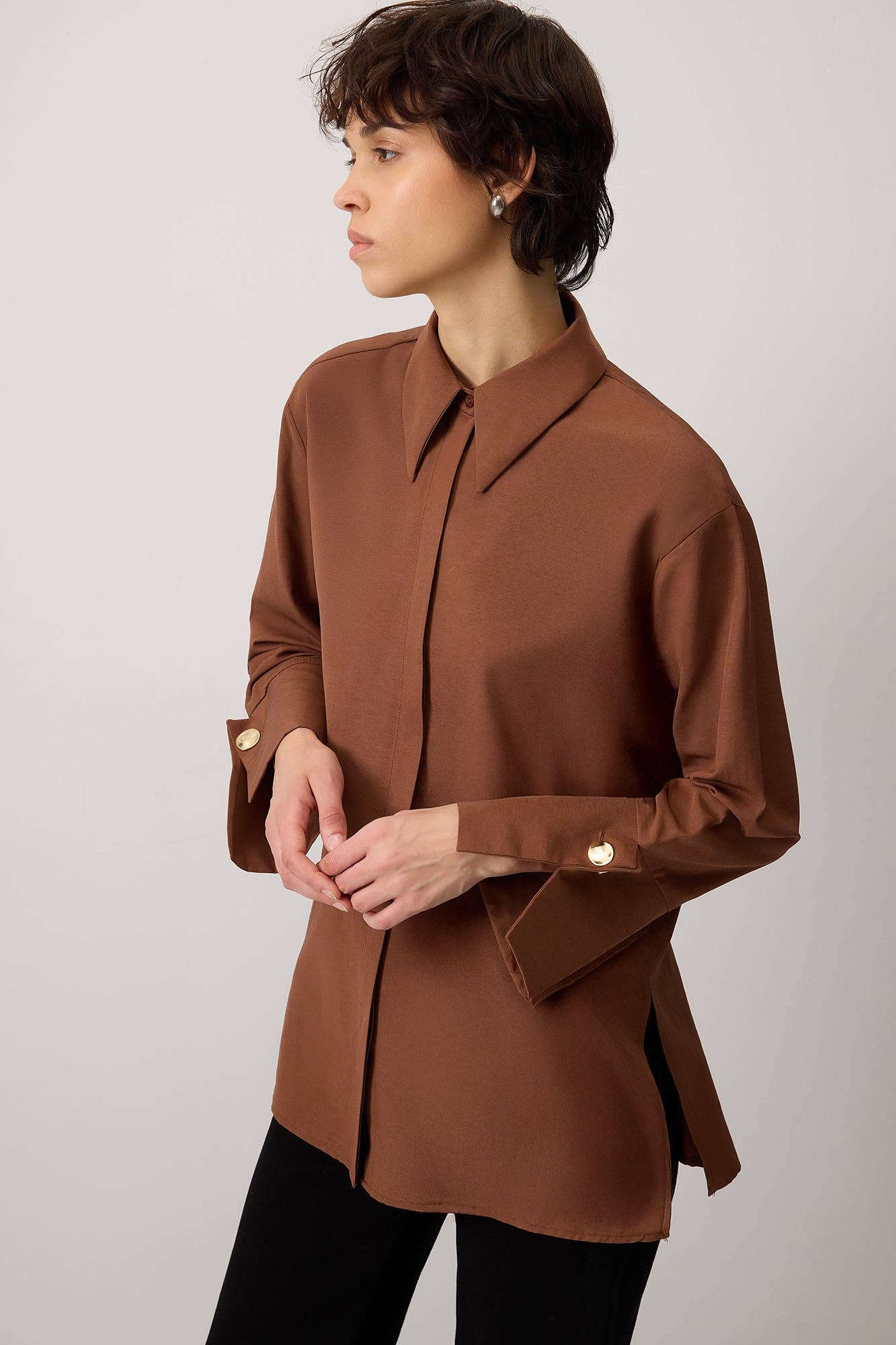 Camicia oversize in popeline misto cotone con maxi polsini
